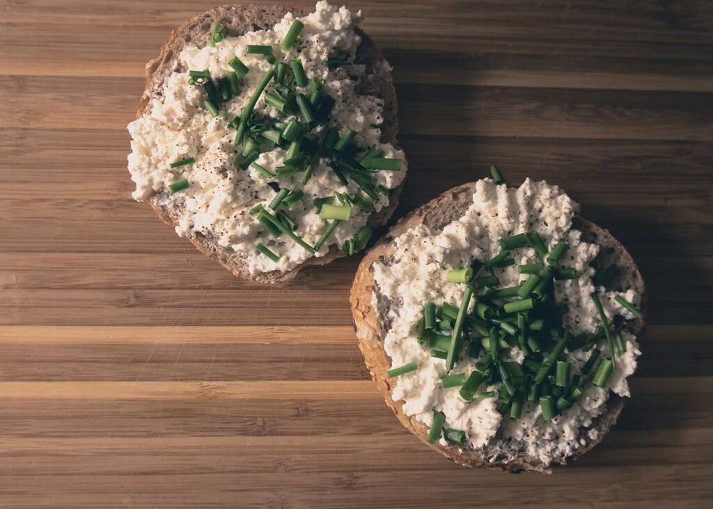 Cottage Cheese Recipe with Chives Pepper